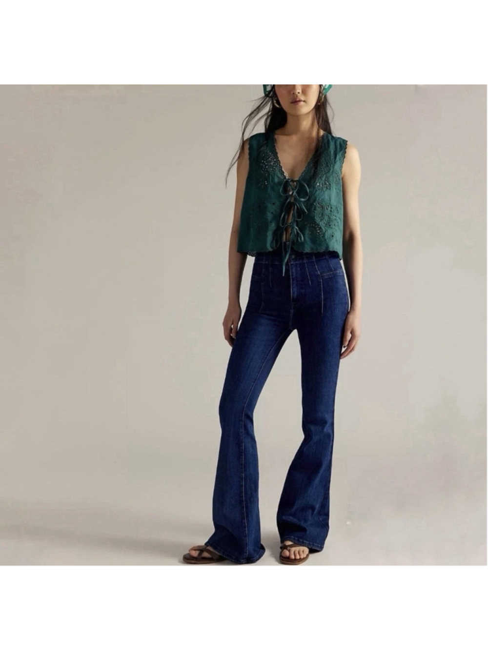 We The Free People NEW Jayde Flare Jeans Dark Wash Hi-Rise Size 26 - 33” Inseam - Picture 1 of 12